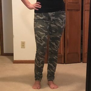 YMI camouflage perfect fit skinny jean jeggings